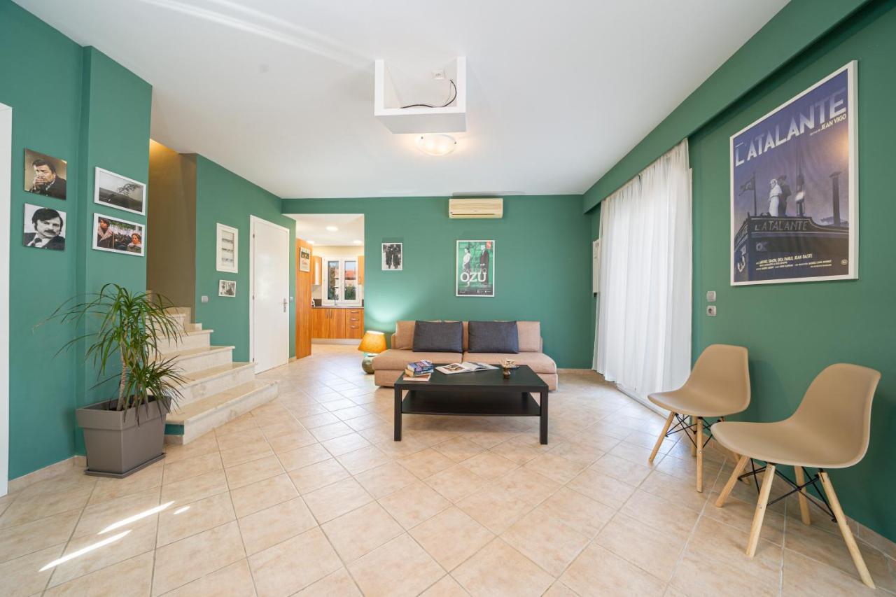 Cinema Themed House In Argostoli Villa Buitenkant foto