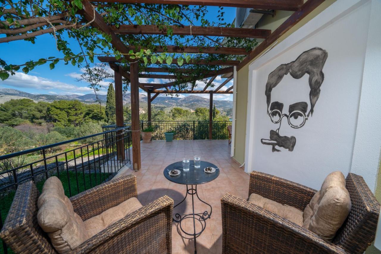 Cinema Themed House In Argostoli Villa Buitenkant foto