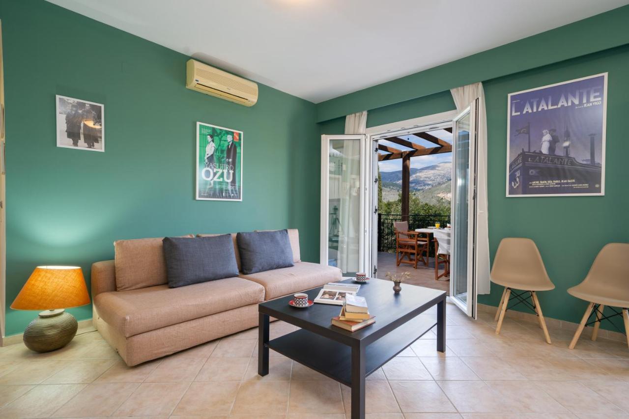Cinema Themed House In Argostoli Villa Buitenkant foto